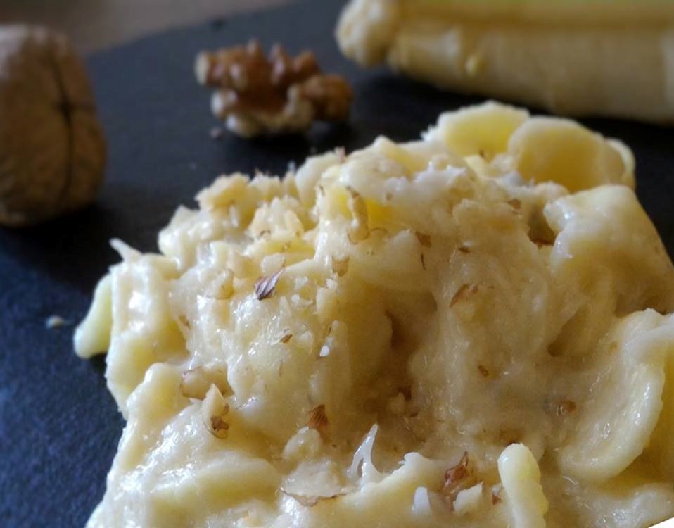 Orecchiette alla crema di asparagi e gorgonzola